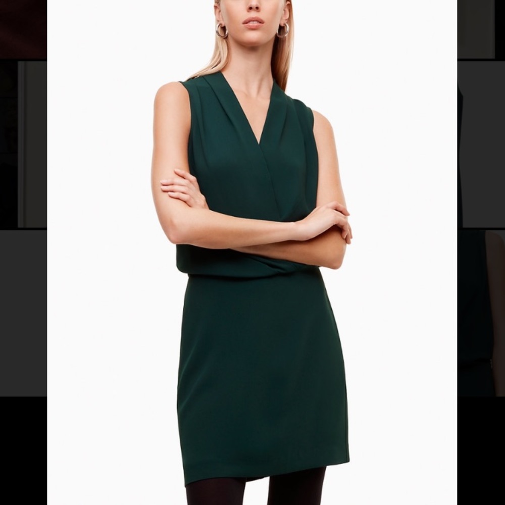 Brand New Aritzia Babaton Phoenix Dress Size 2